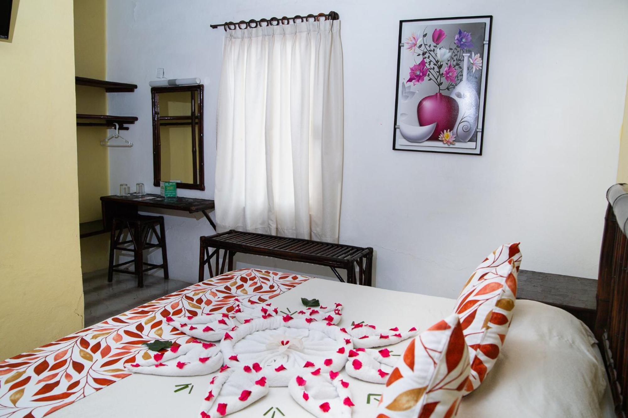 Hotel Zihua Caracol Zihuatanejo Exteriör bild