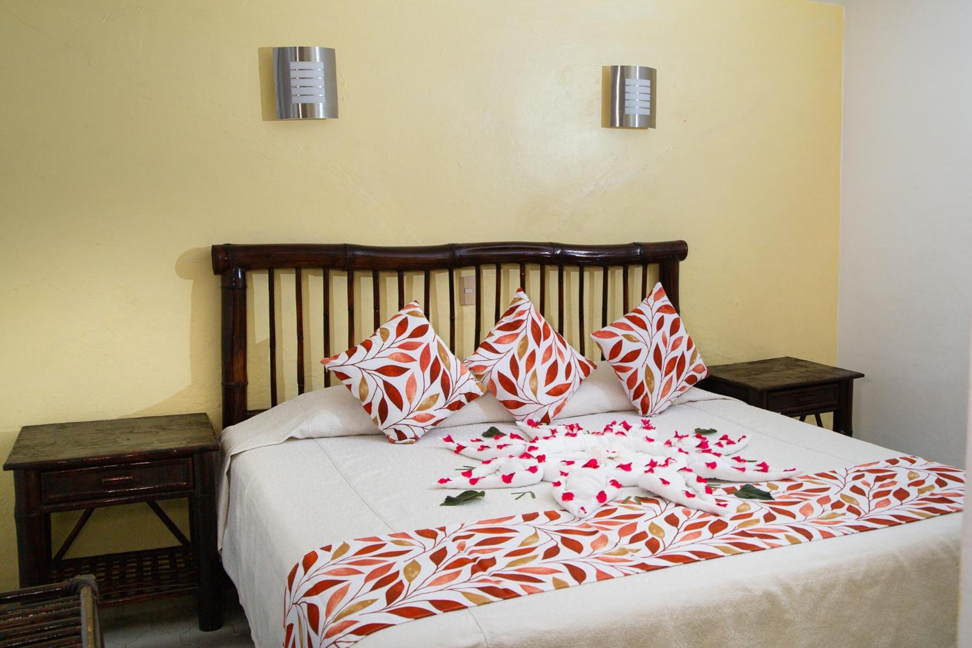 Hotel Zihua Caracol Zihuatanejo Exteriör bild
