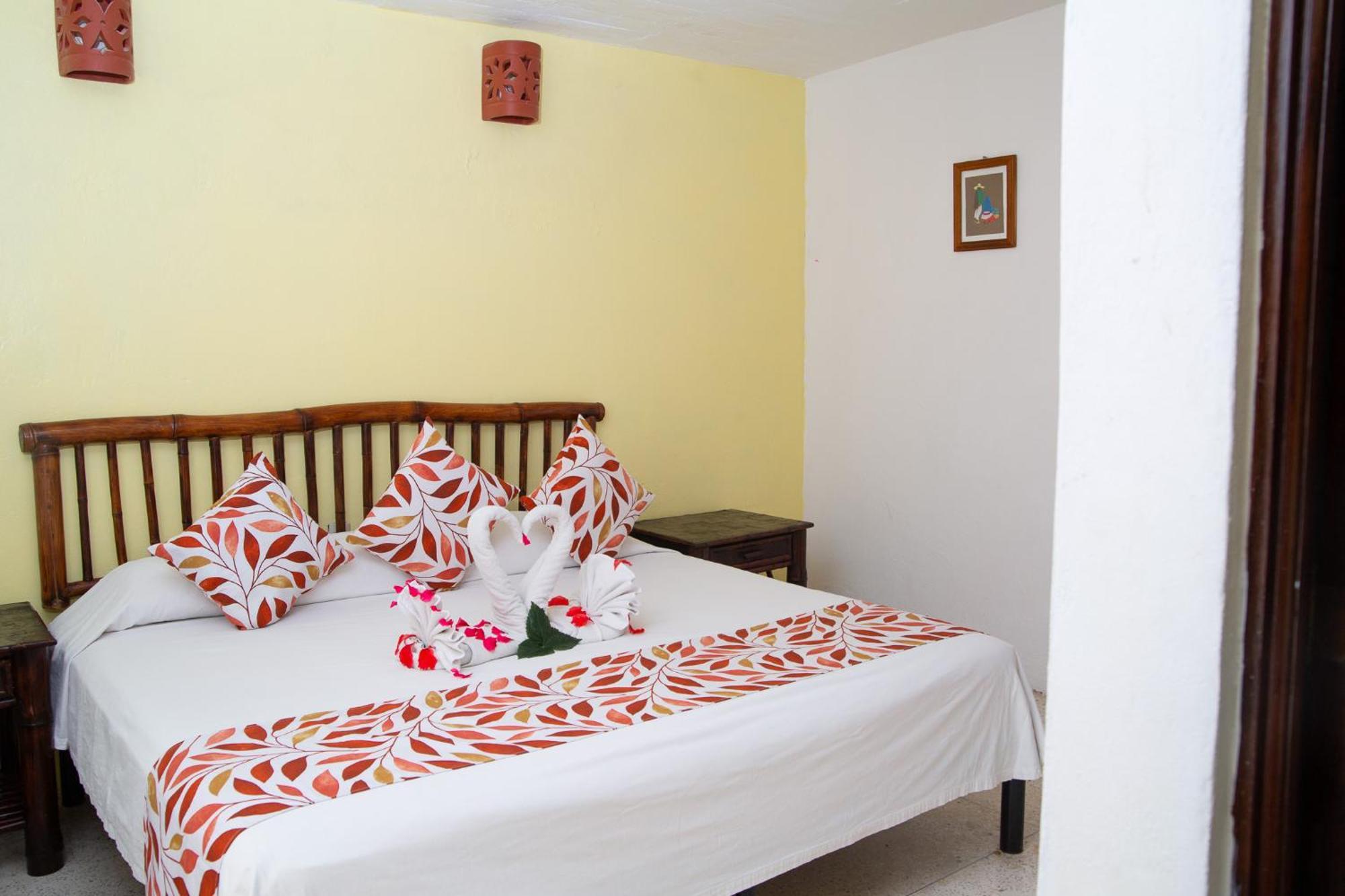 Hotel Zihua Caracol Zihuatanejo Exteriör bild