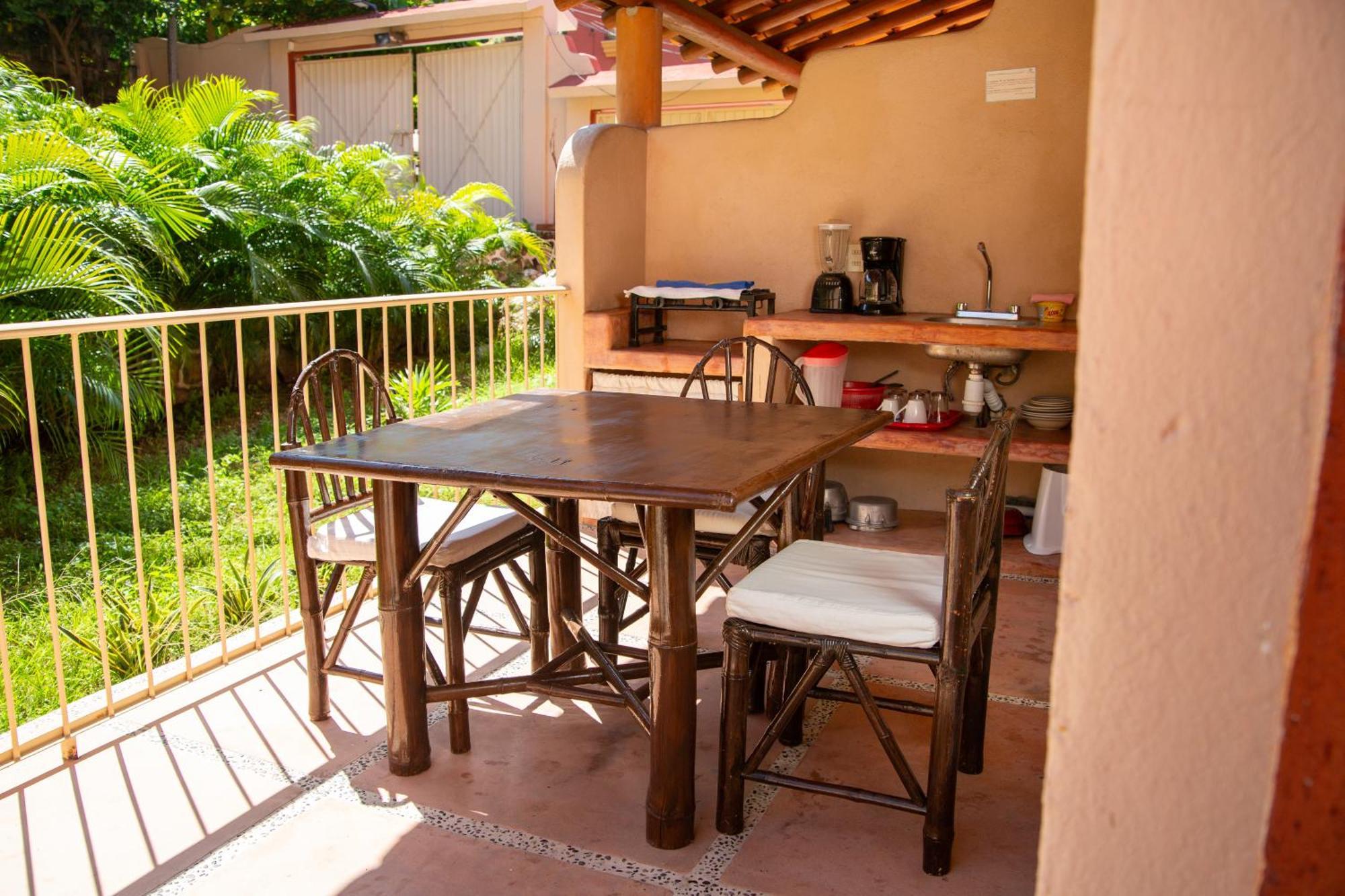 Hotel Zihua Caracol Zihuatanejo Exteriör bild