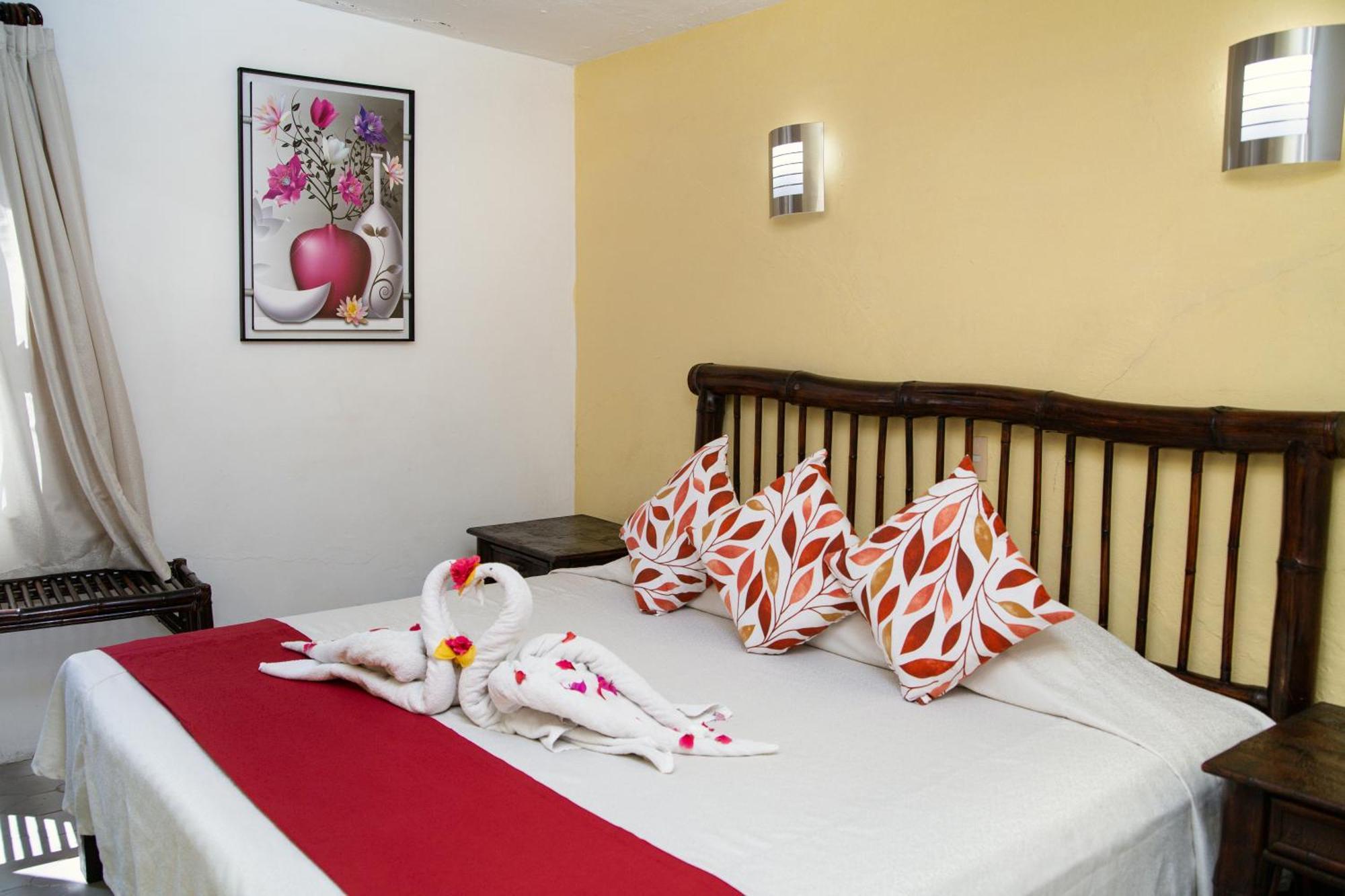Hotel Zihua Caracol Zihuatanejo Exteriör bild