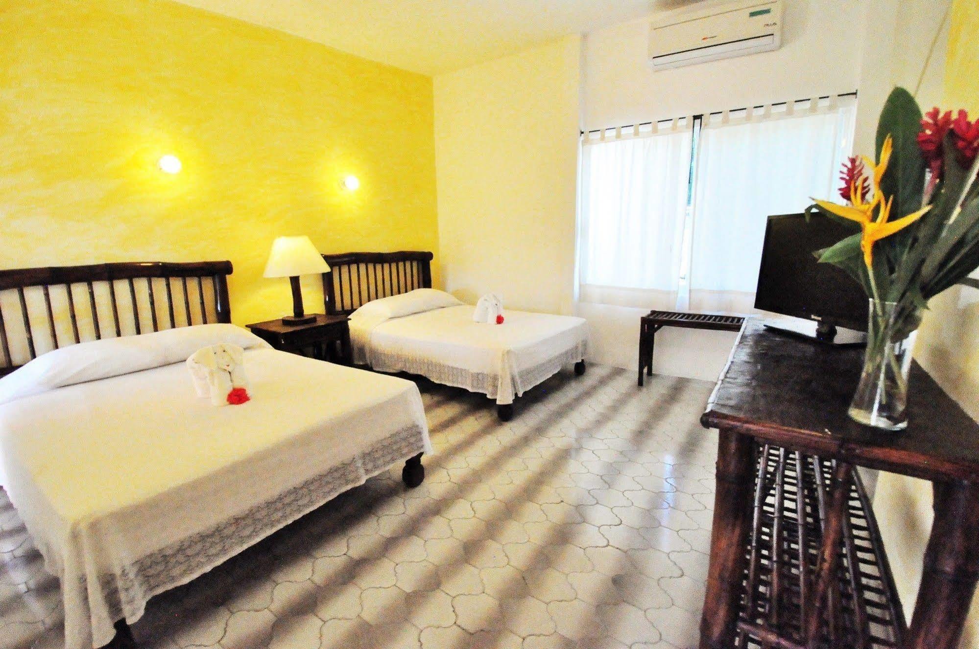 Hotel Zihua Caracol Zihuatanejo Exteriör bild
